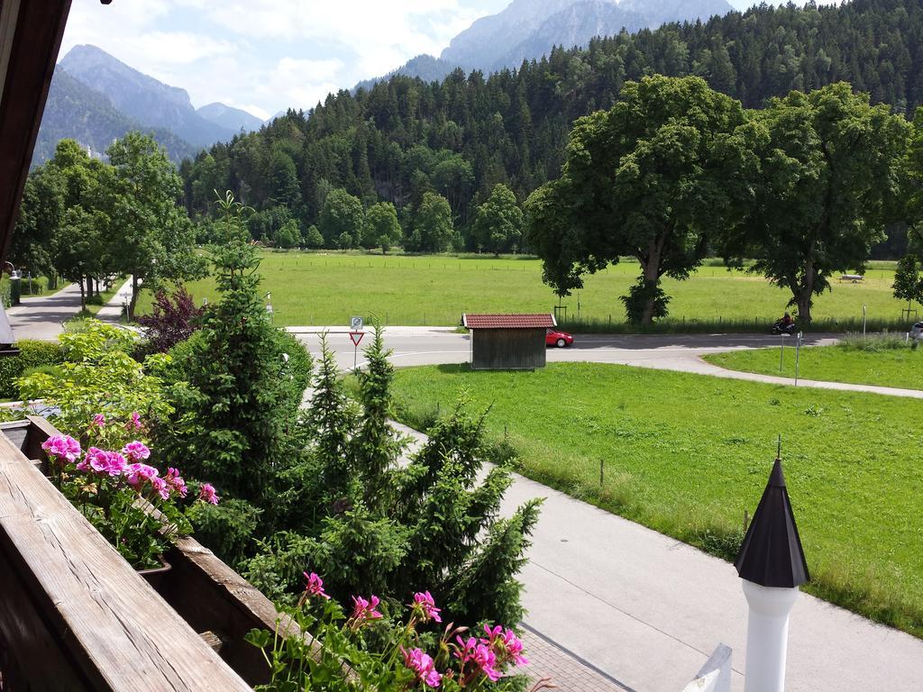 Hotel Kleiner Koenig Швангау Екстериор снимка