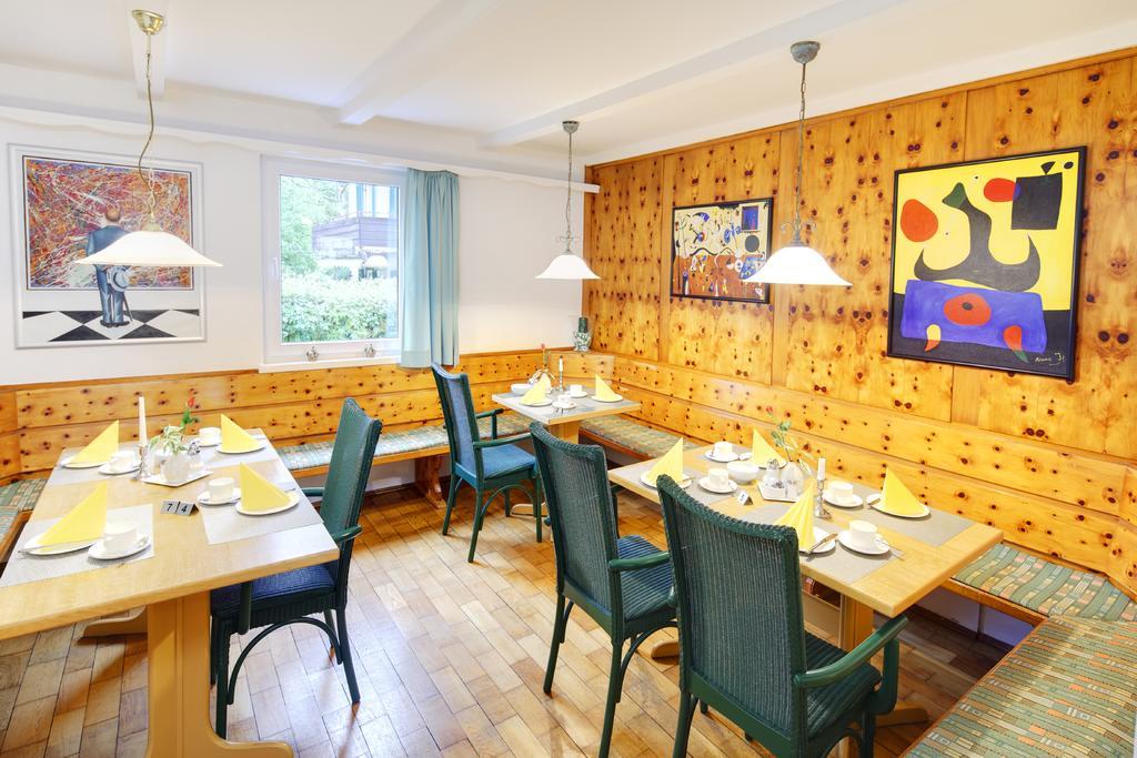 Hotel Kleiner Koenig Швангау Екстериор снимка
