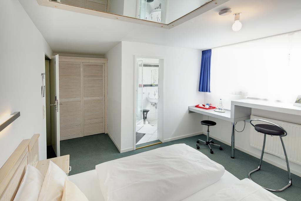 Hotel Kleiner Koenig Швангау Екстериор снимка