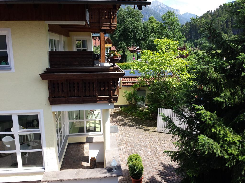 Hotel Kleiner Koenig Швангау Екстериор снимка
