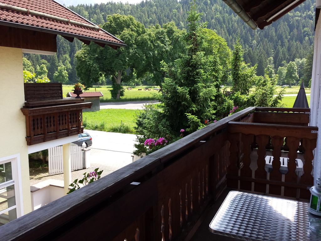 Hotel Kleiner Koenig Швангау Екстериор снимка