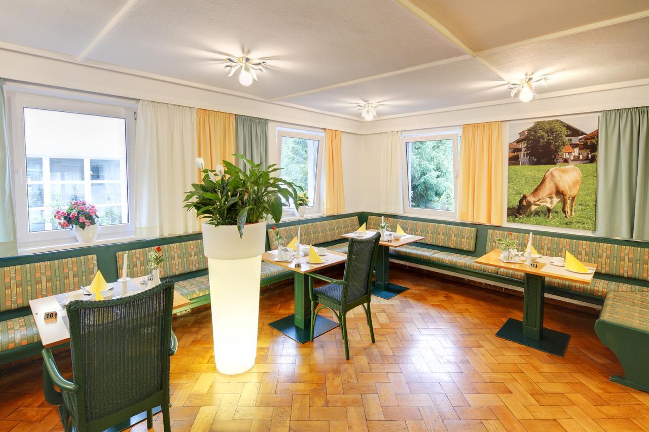 Hotel Kleiner Koenig Швангау Екстериор снимка